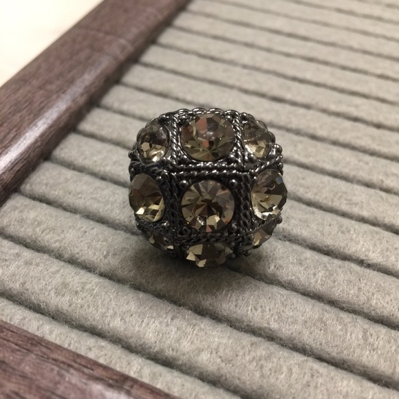 Ring ✨ - Picture 2 of 3